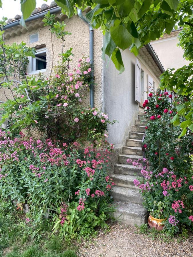 Petit Studio Le Pigeonnier A 5 Mn De Lourmarin Puyvert ภายนอก รูปภาพ